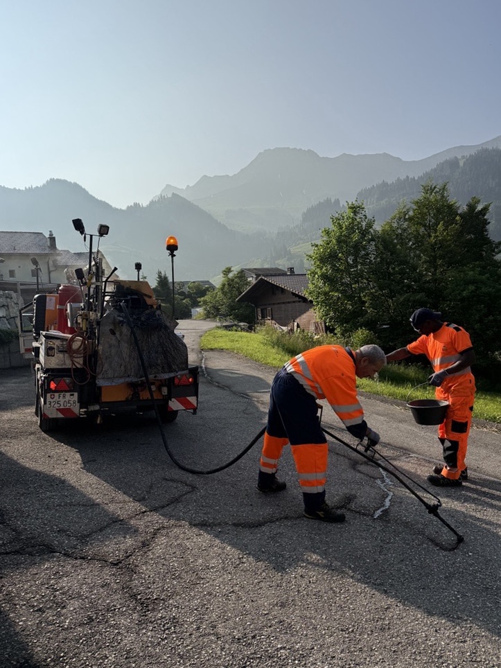 Traitement De Fissures Et De Joints 2 1